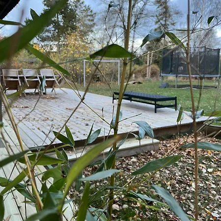 Birdsong And The Sound Of Waves At Reerso Semesterbostad *
